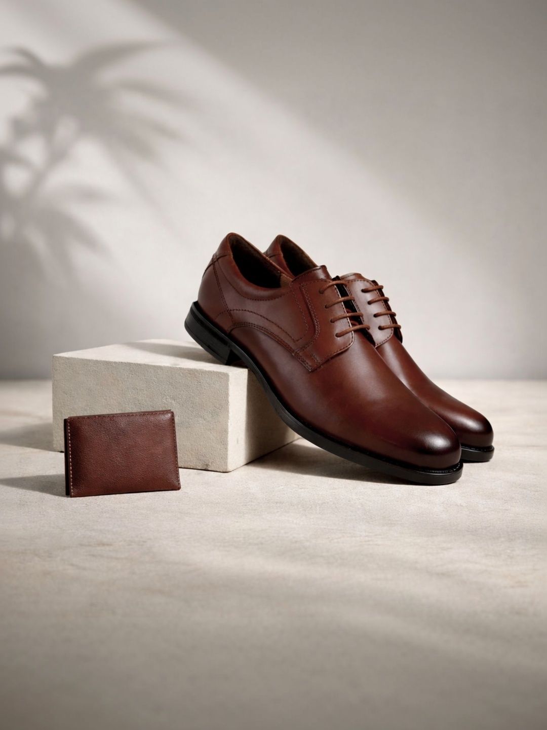 Florsheim Men Tan Formal Derby Shoes