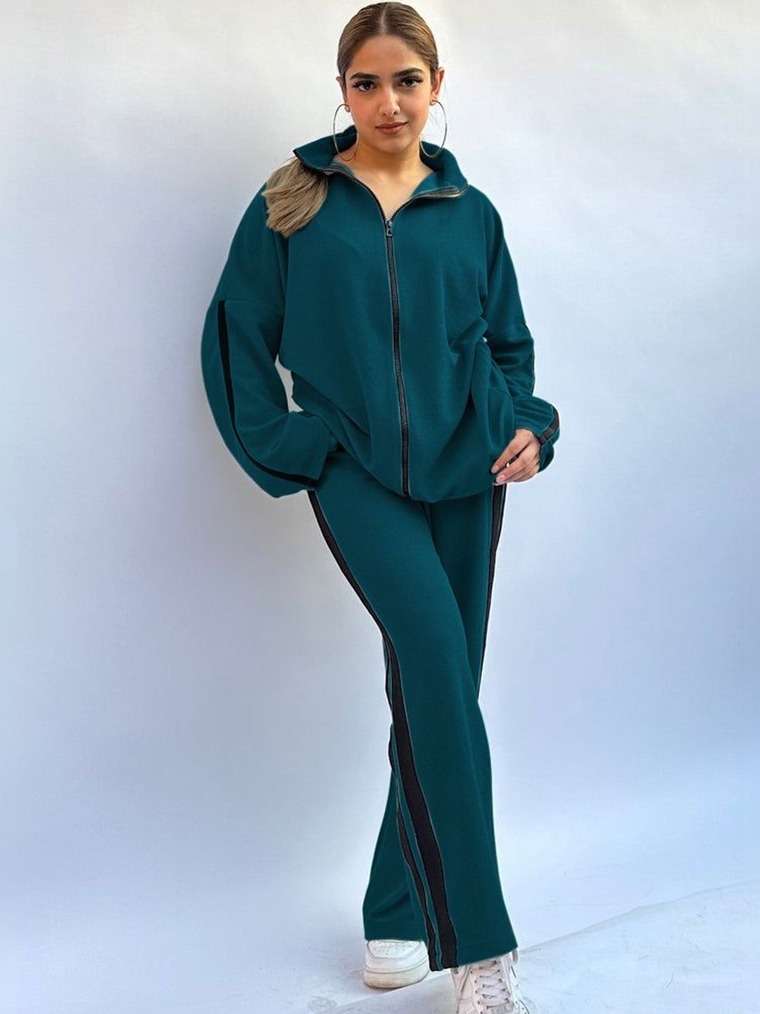 GENZILOOKS Solid Sweater with Trousers