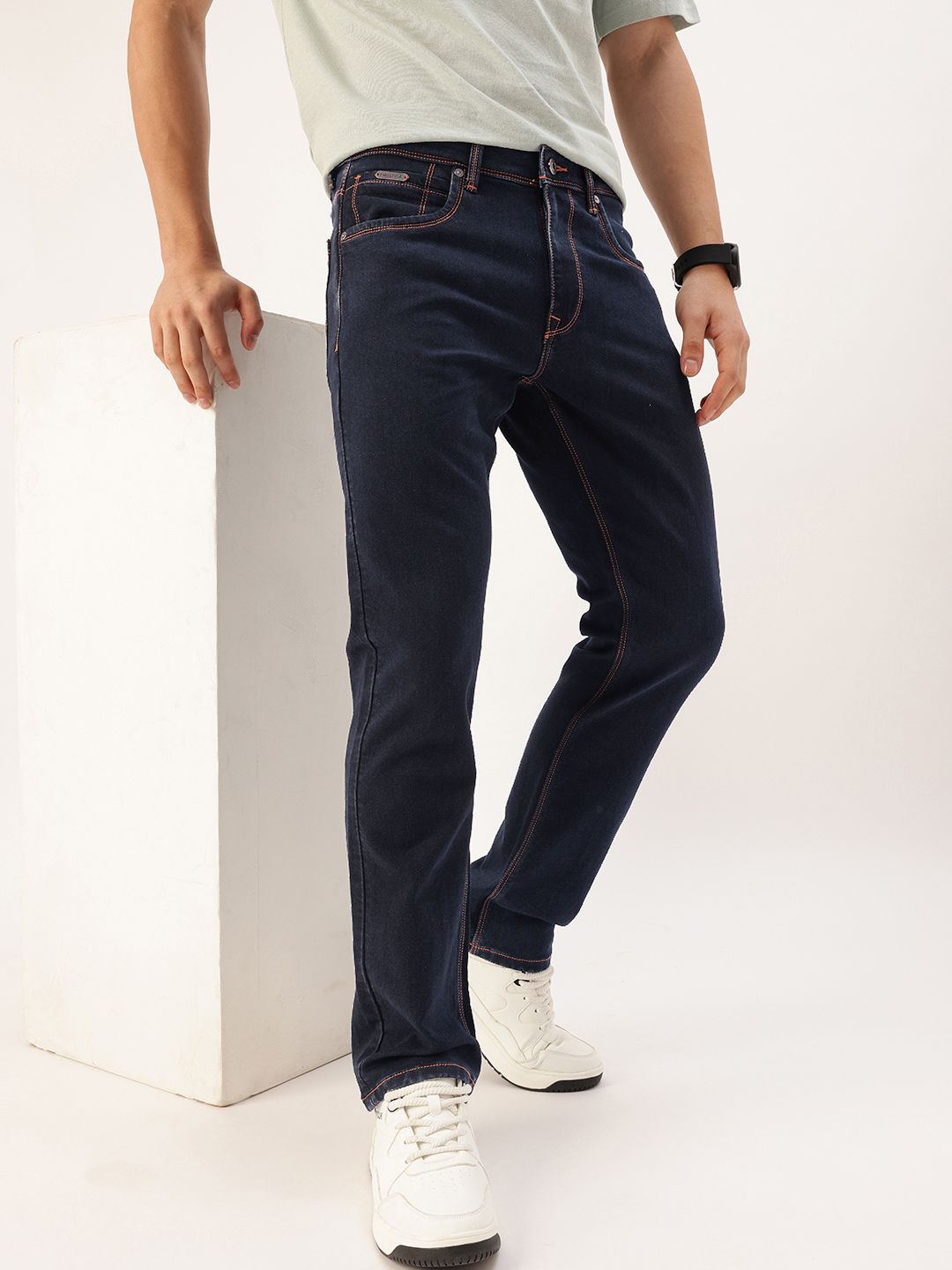 Nautica Men Smart Straight Fit Mid-Rise Light Fade Stretchable Jeans