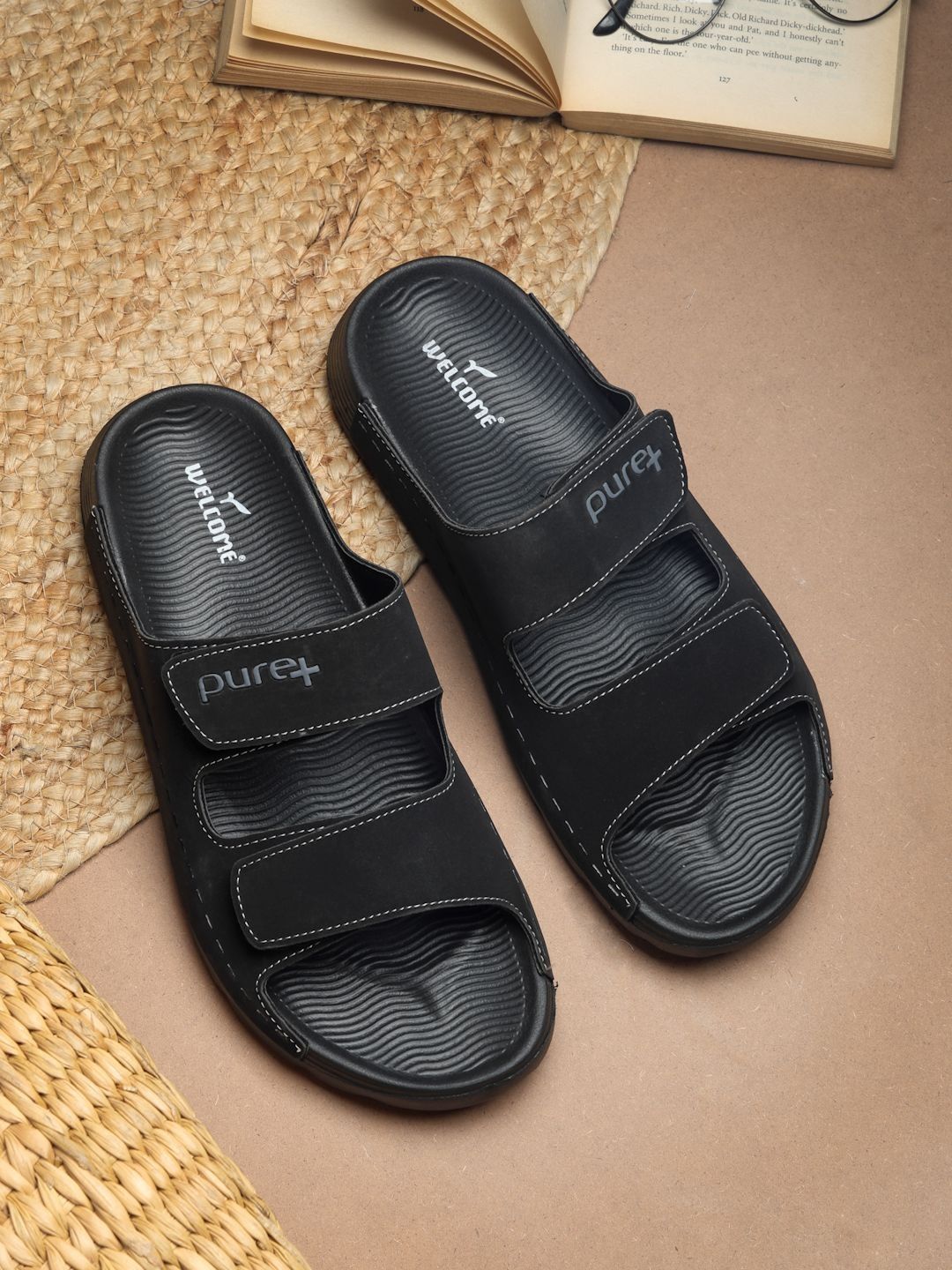 WELCOME Men Slip-On
