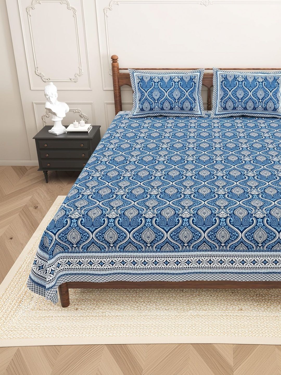 elanorhomes Blue Bedsheet with 2 Pillow Covers