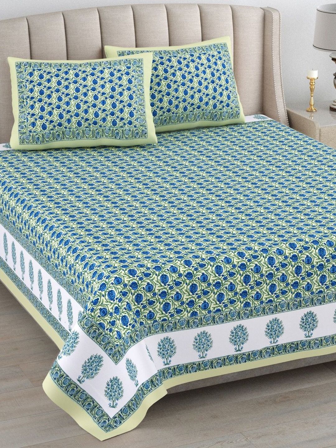 elanorhomes Blue Floral King Bedsheet with 2 Pillow Covers