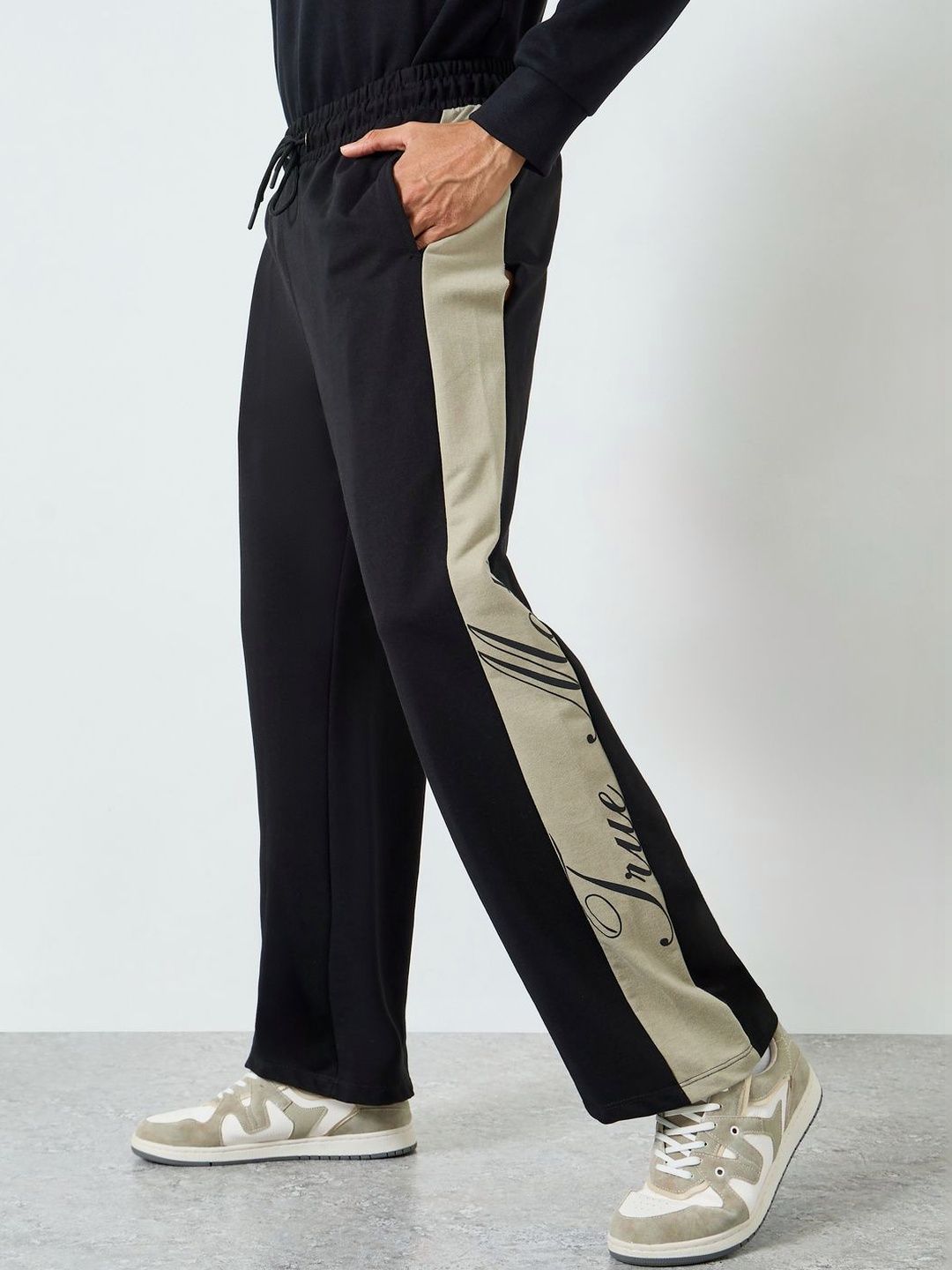 Styli Men Oversized Contrast Panel Printed Joggers