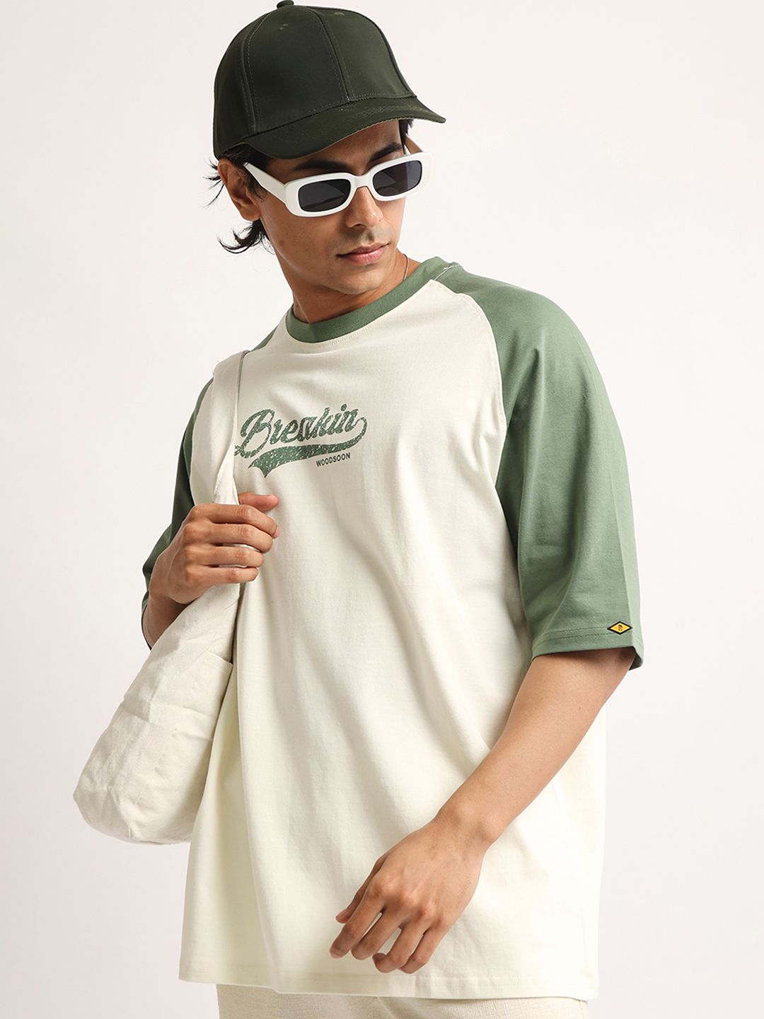 Maniac Men Typography Colourblocked T-shirt