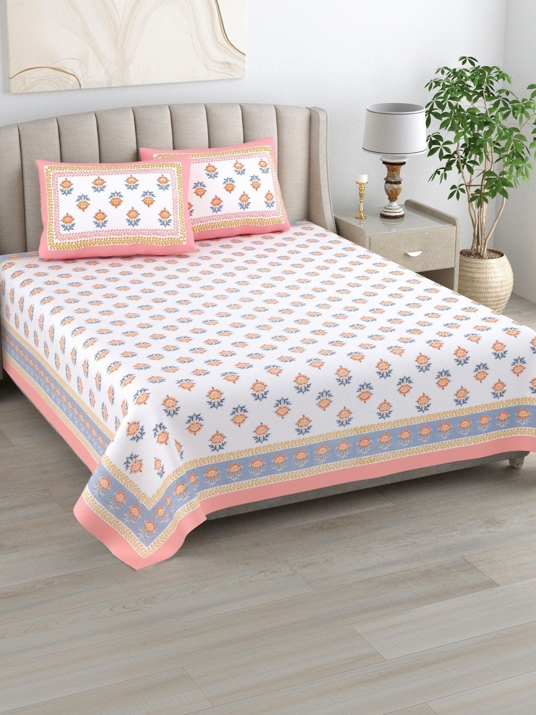 elanorhomes White Floral King Bedsheet with 2 Pillow Covers