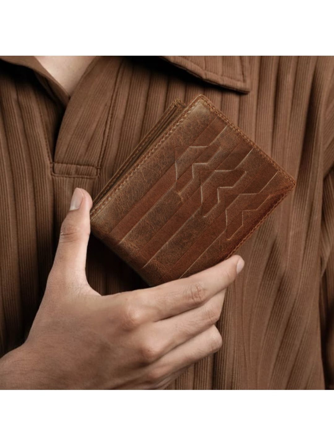 GILMORE OAK Men Geometric Textured Leather Two Fold Wallet