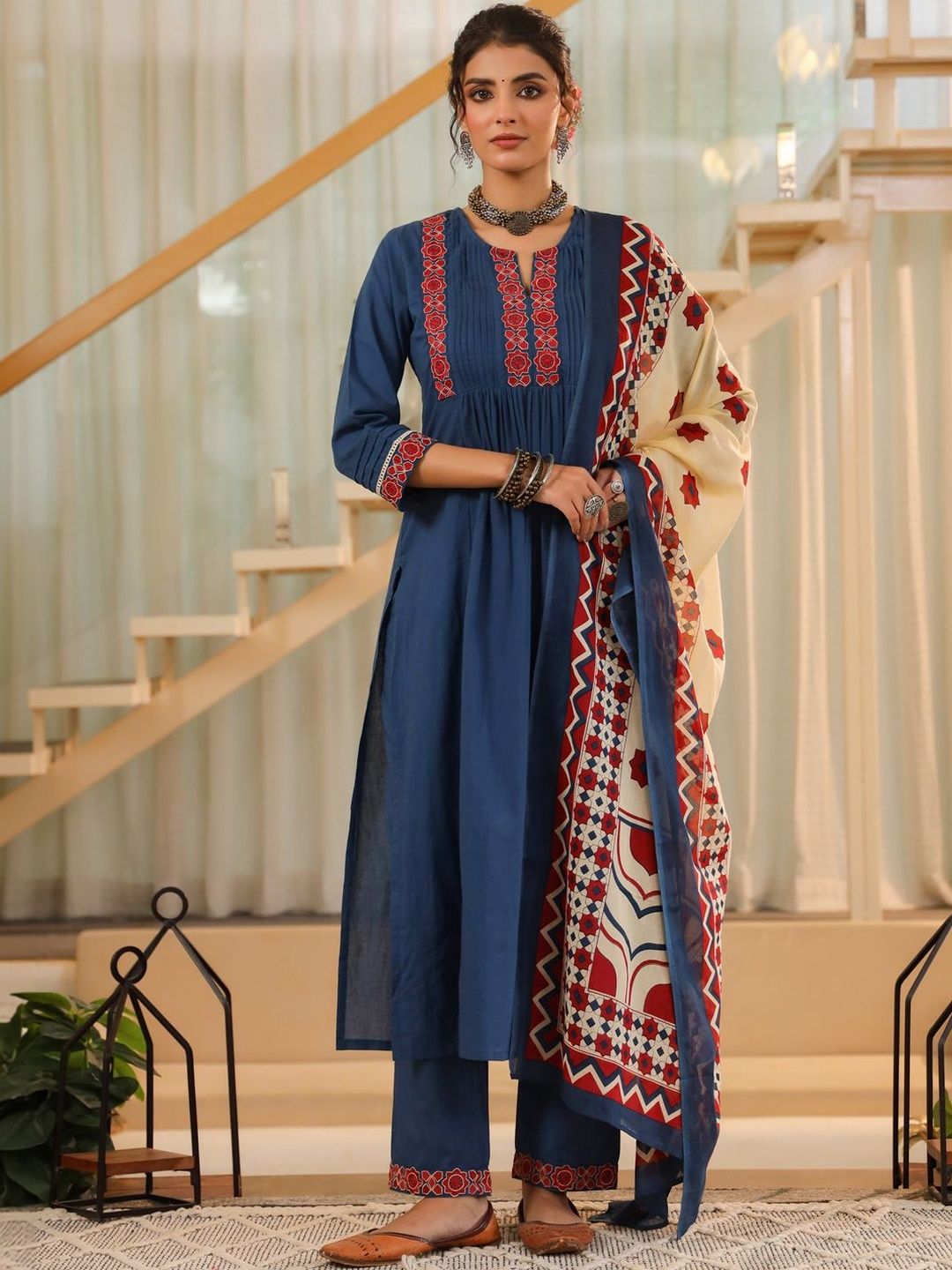 Rain & Rainbow Women Ethnic Motifs Thread Work Pure Cotton Kurta with Trousers & Dupatta