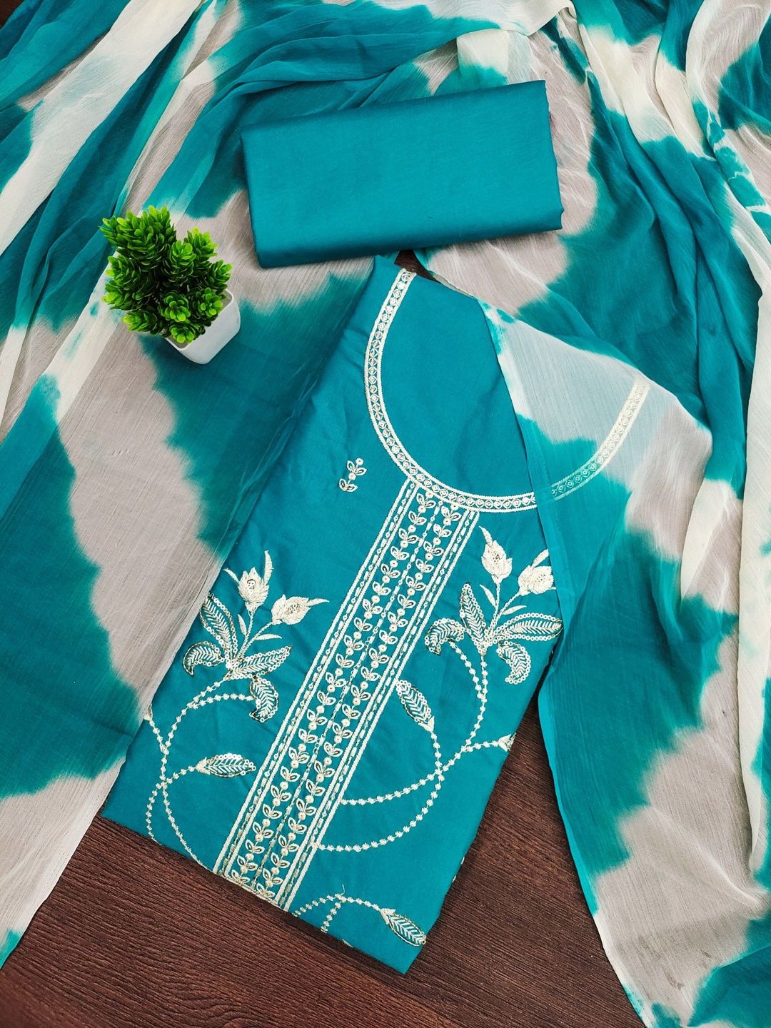 Buy Chiffon Dress Material Online in India | Myntra