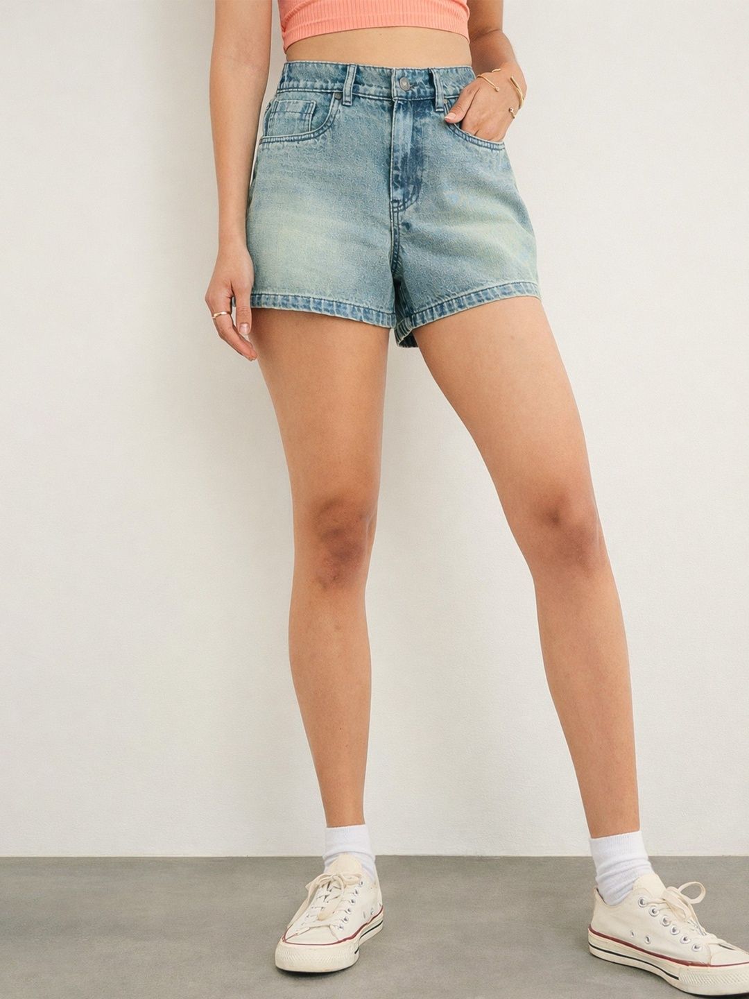 SASSAFRAS BASICS SASSAFRAS BASICS Women Washed Denim Denim Shorts Technology
