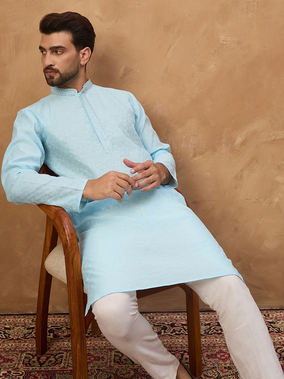 House of Pataudi Embroidered Silk Mandarin Collar Straight Kurtas