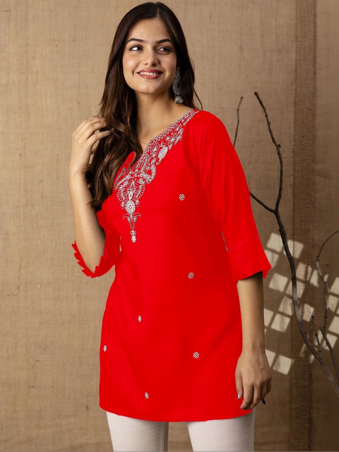 Sehrish Store Embroidered V-Neck Thread Work Thread Work Kurti