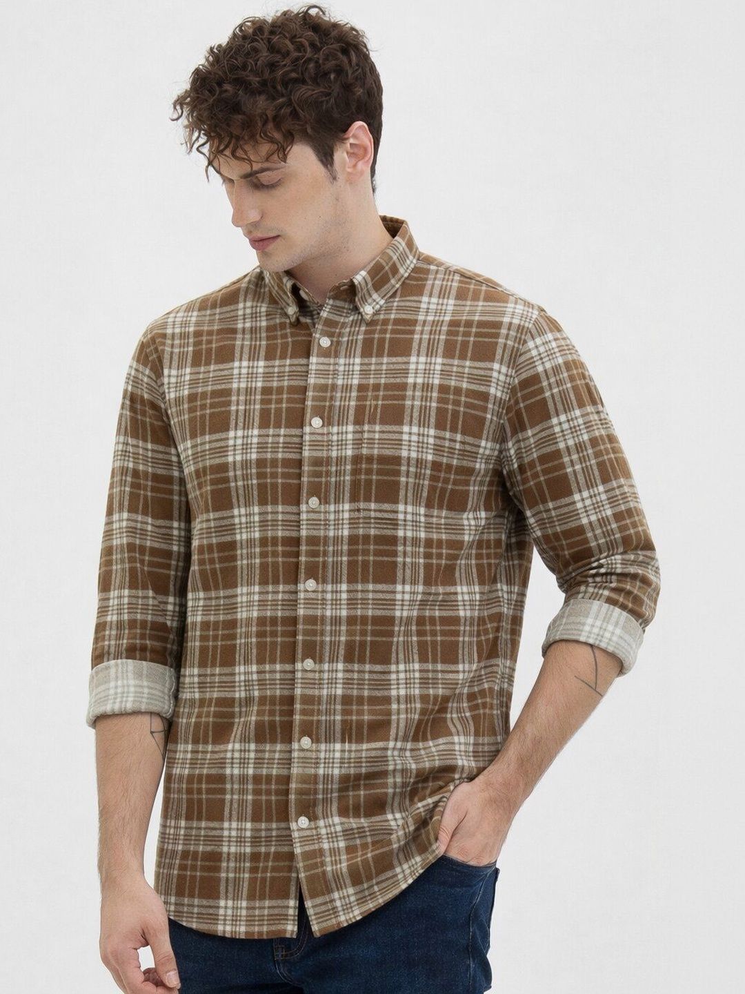 The Roadster Lifestyle Co Checked Cotton Spread Collar Shirt