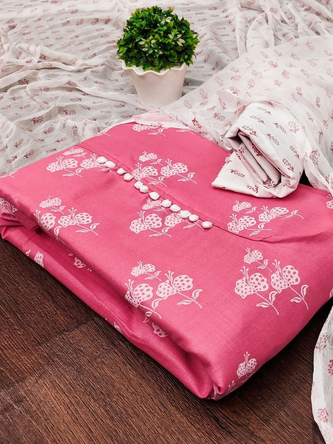 Dhaaga Ghar Printed Unstitched Dress Material