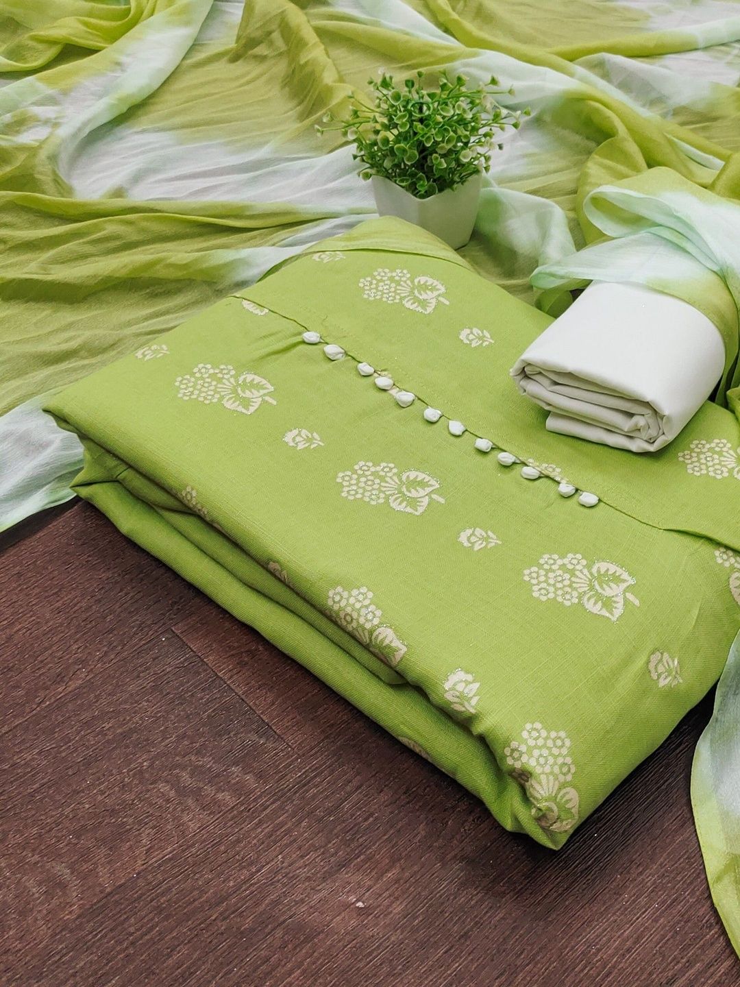 Dhaaga Ghar Printed Unstitched Dress Material