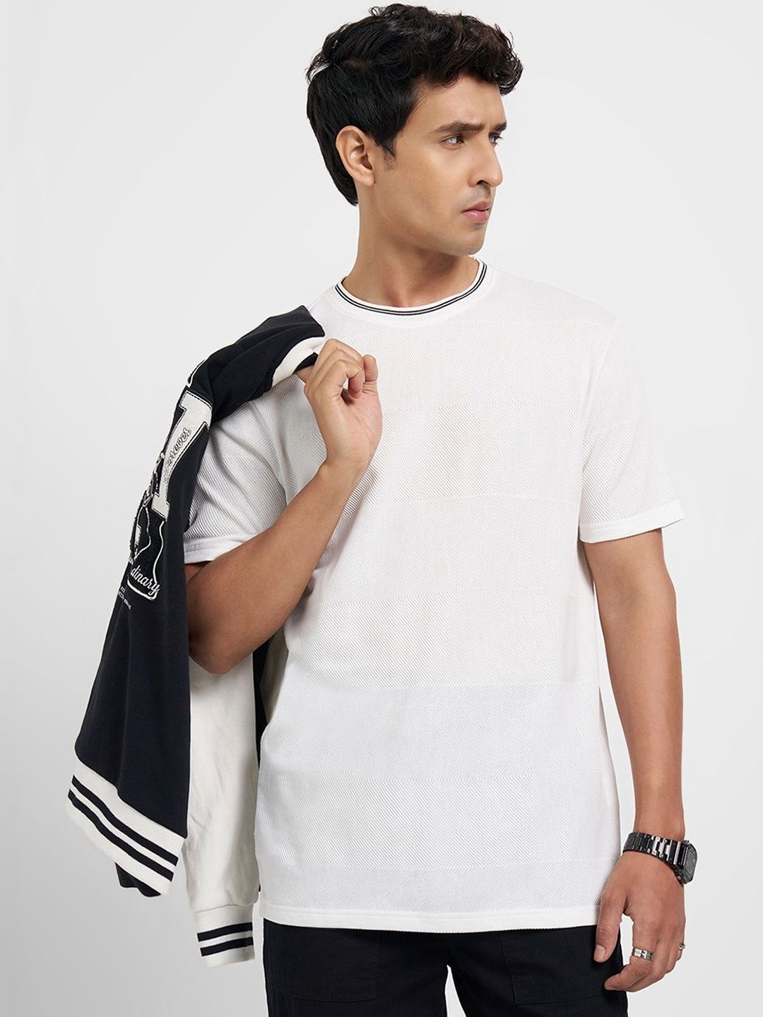 People Men Slim Fit T-shirt