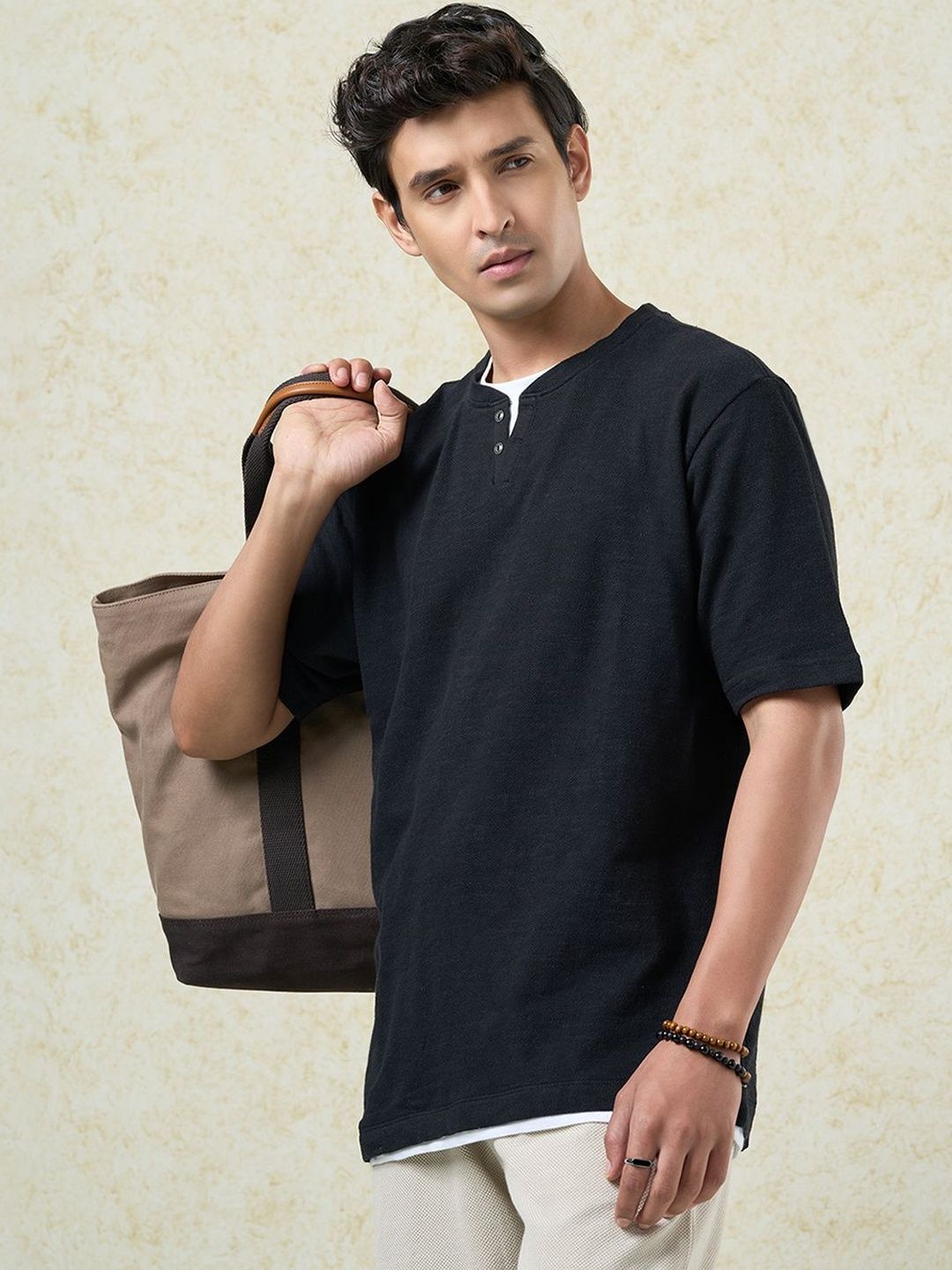 7 Alt by Pantaloons Men Henley Neck T-shirt