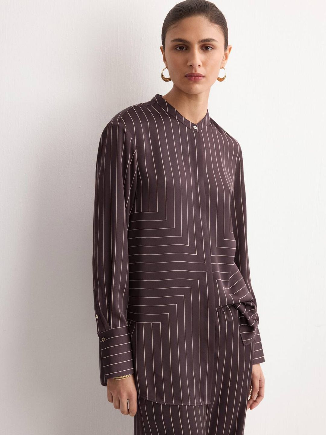 Geometric Printed Band Collar Satin Longline Casual Shirt
