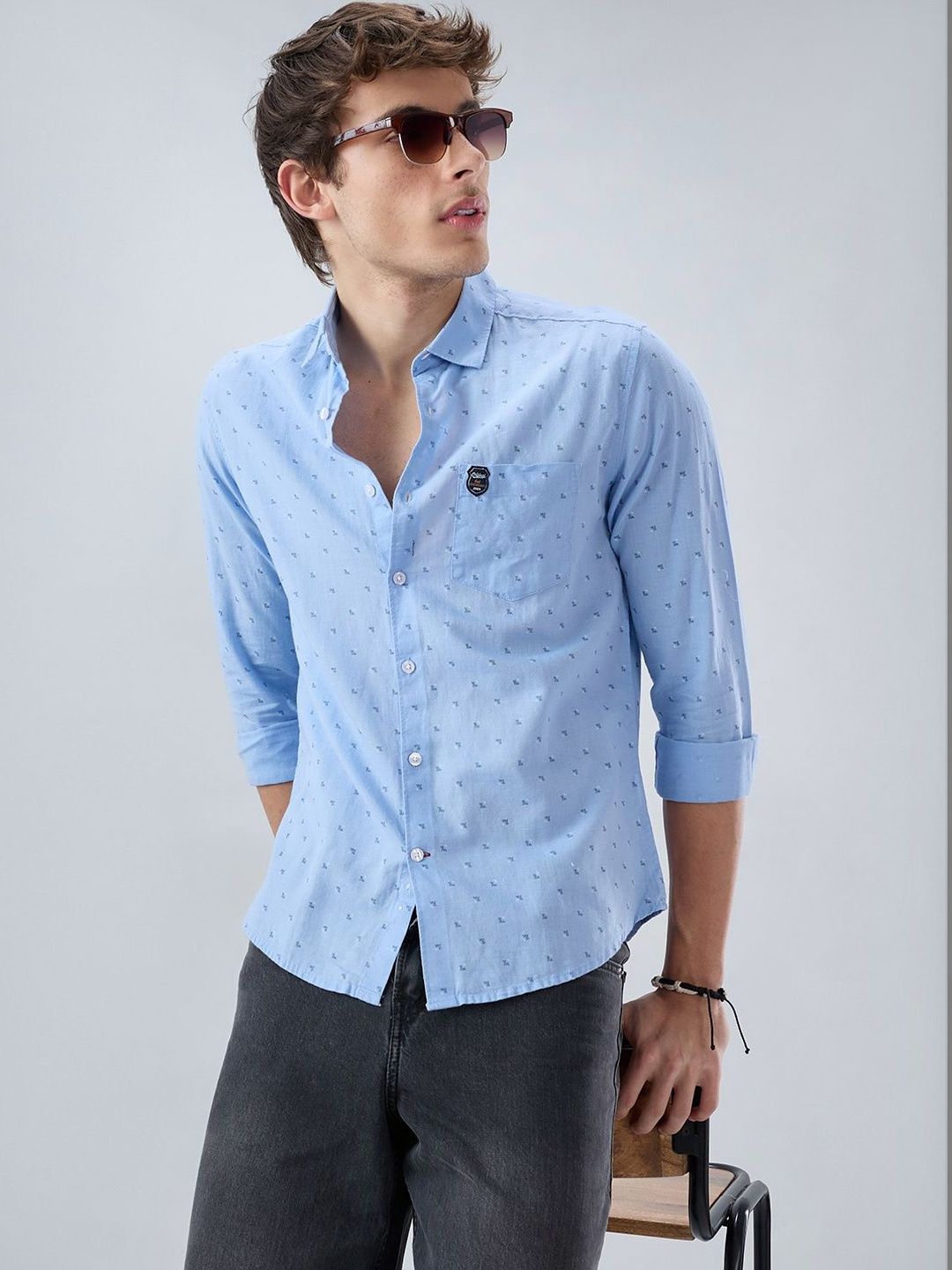 VASTRADO Elegant Blue Printed Everyday Shirt