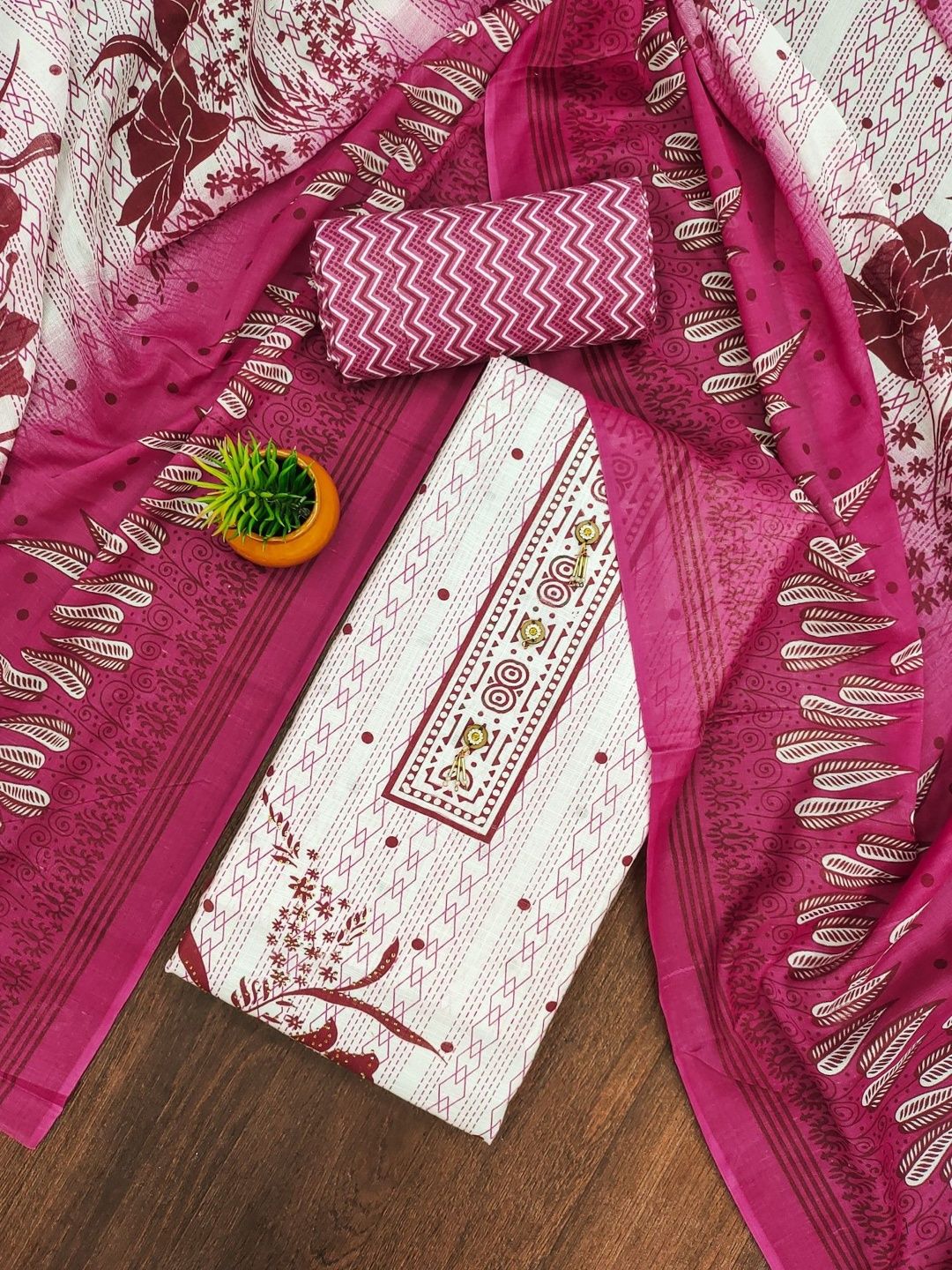Dhaaga Ghar Printed Unstitched Dress Material