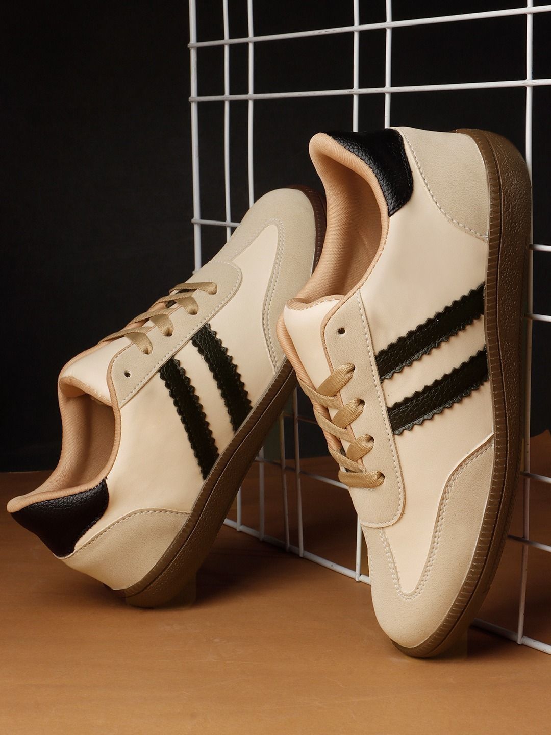 Antox Women Colourblocked Sneakers