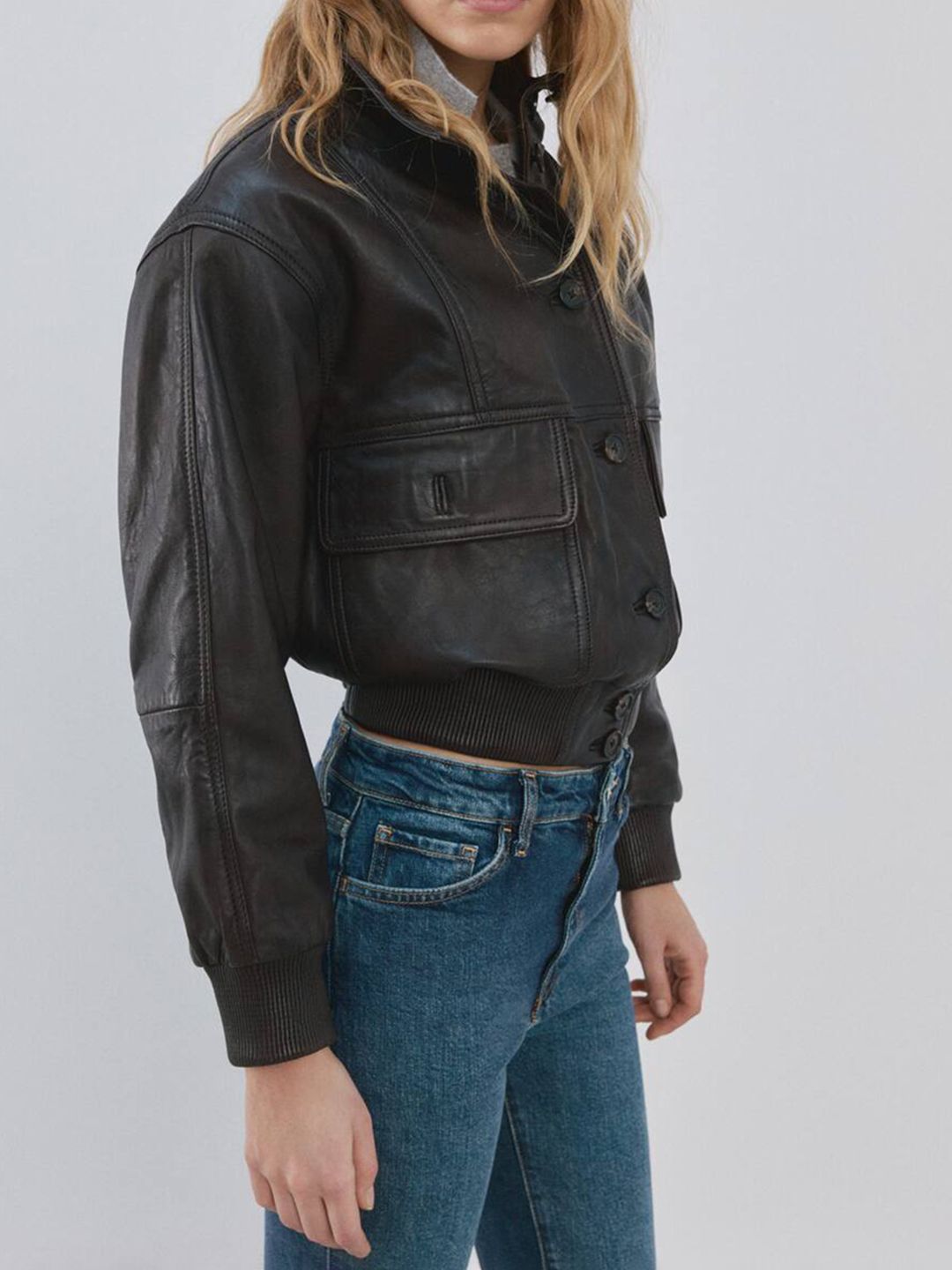 Slim Fit Mid-Rise Light Fade Cropped Stretchable Jeans