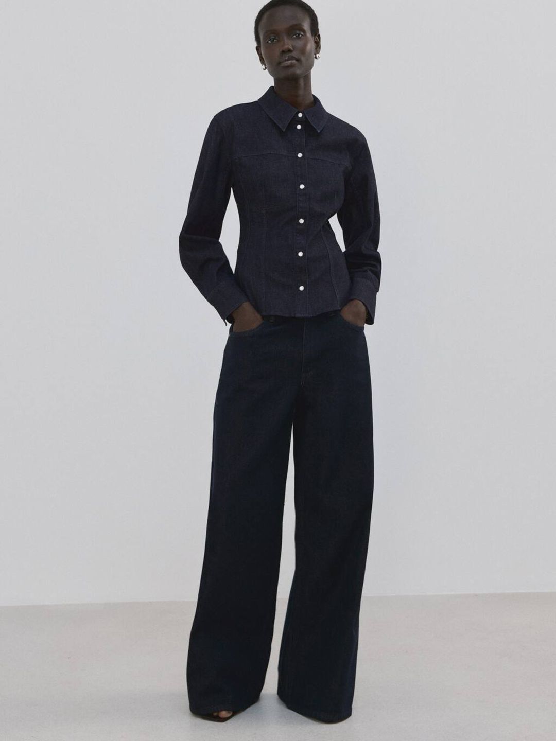 Spread Collar Casual Shirt