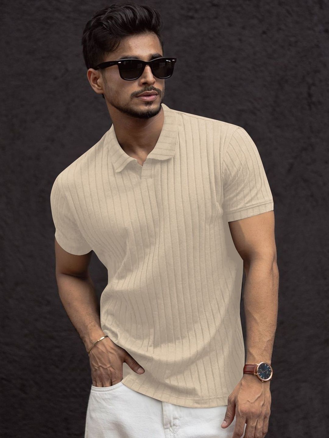 HAPPY KHAJANA Men Striped V-Neck T-shirt