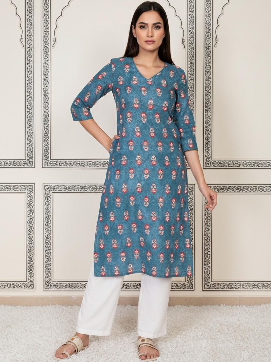 W W Women Floral Printed Thread Work Kurta