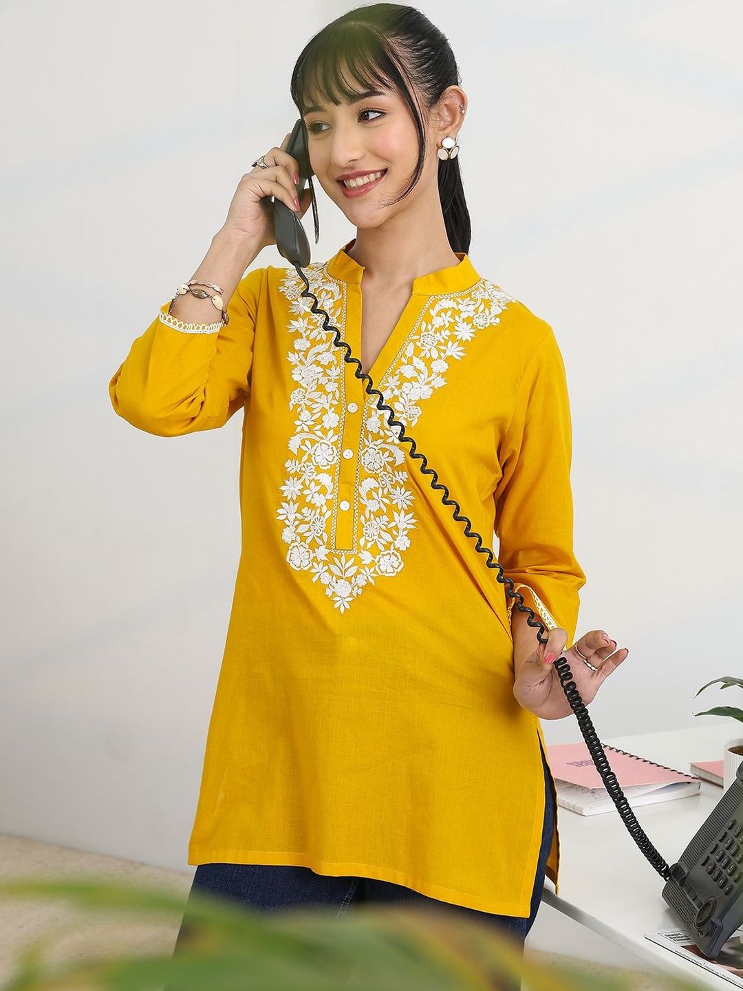 Libas Floral Embroidered Thread Work Thread Work Kurti