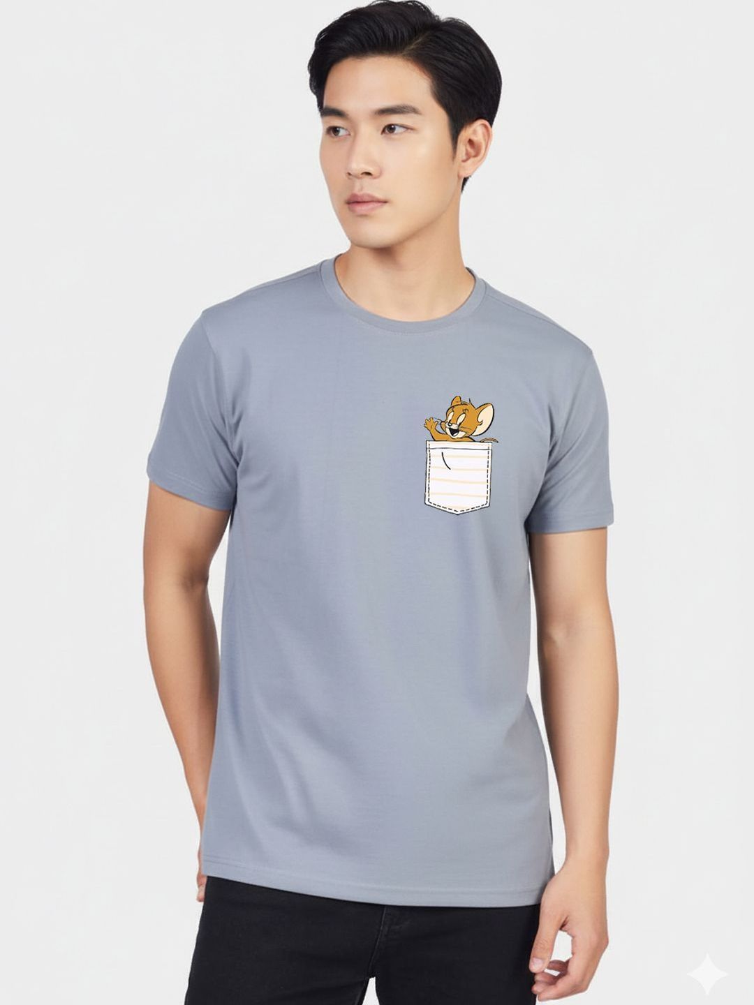 Greylongg Men Printed Pockets T-shirt