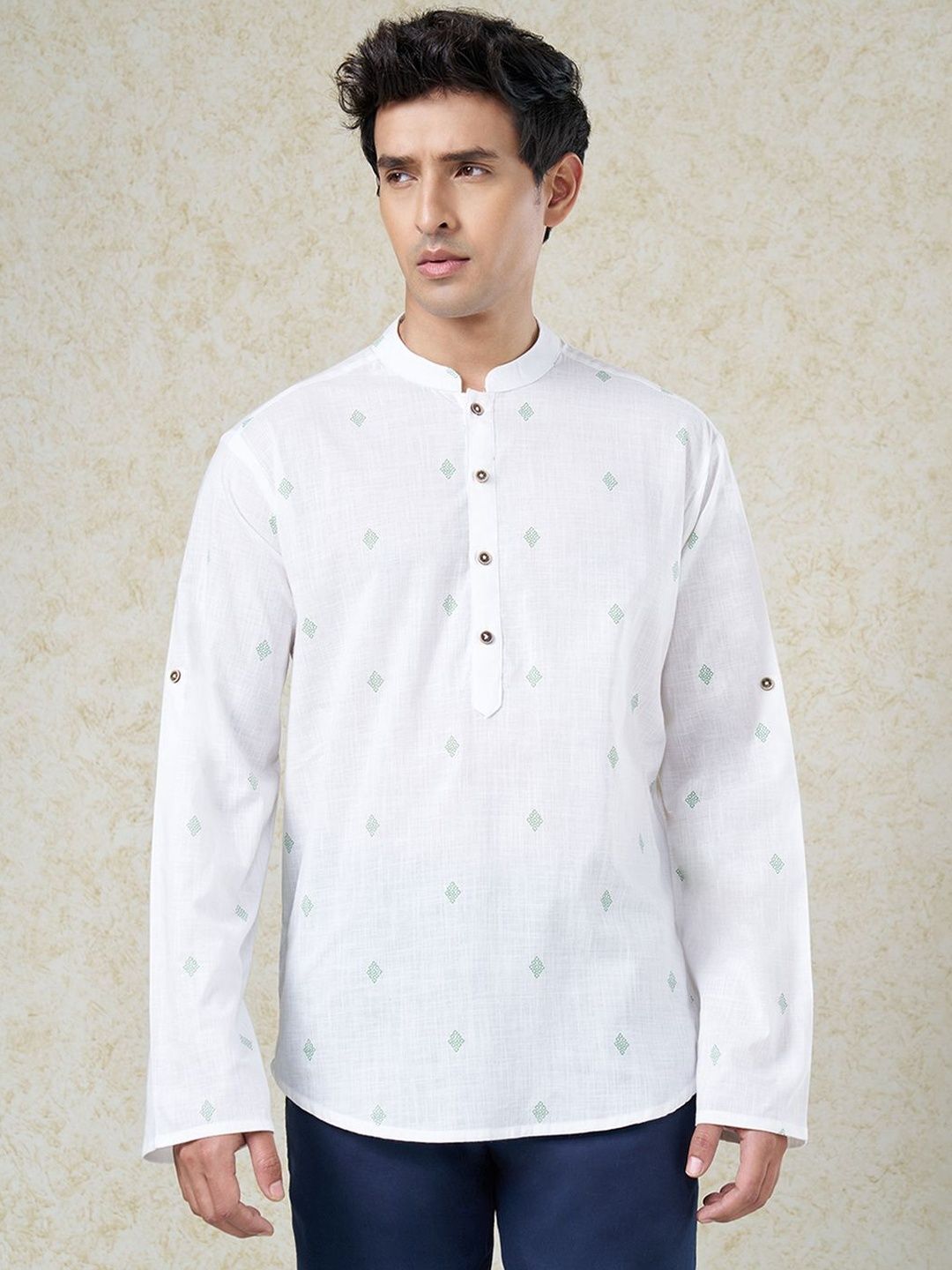 indus route by Pantaloons Men Printed Thread Work Anarkali Kurta