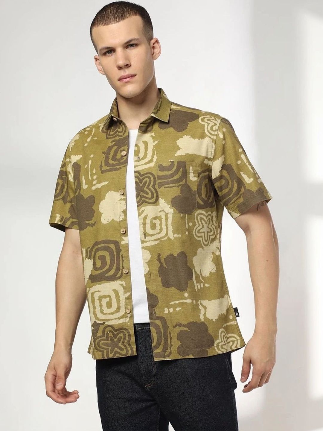 John Players Men's Relaxed Fit Pure Cotton Abstract-Printed Shirt