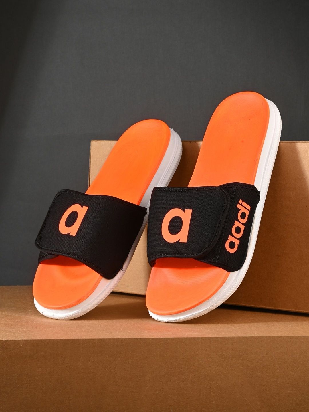 aadi Men Sliders