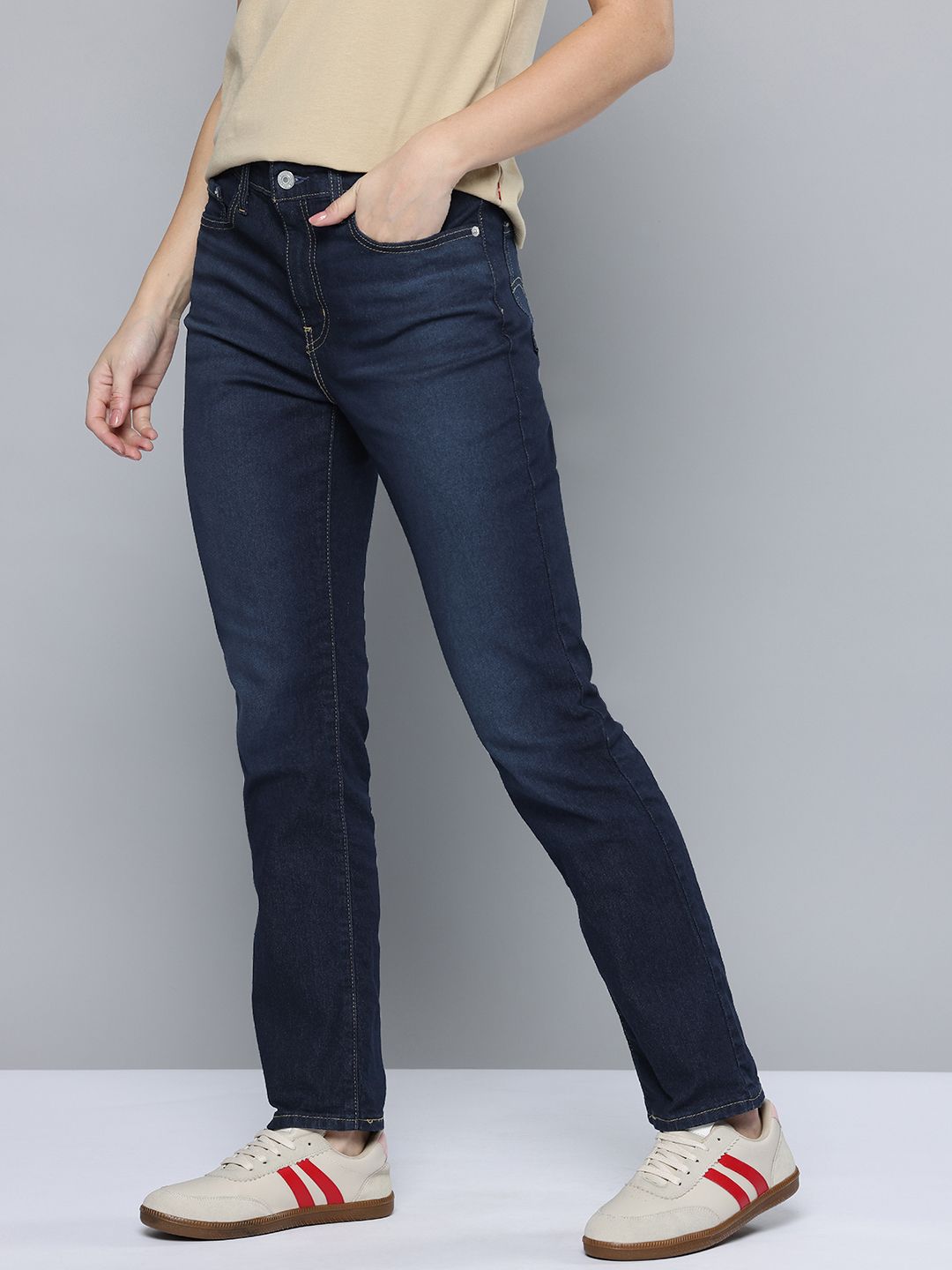 724 Slim Straight Fit High-Rise Light Fade Stretchable Jeans