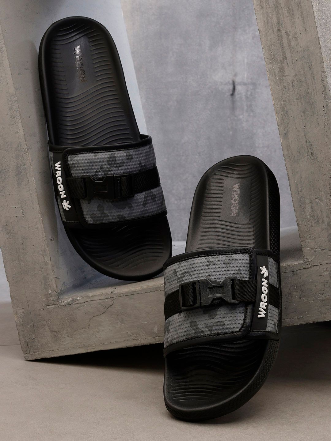 WROGN Men Printed Sliders