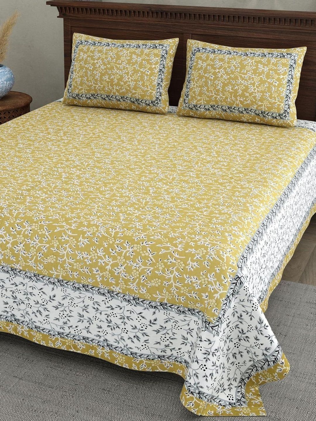 Maa Collection Yellow Floral 180 TC Bedsheet with 2 Pillow Covers