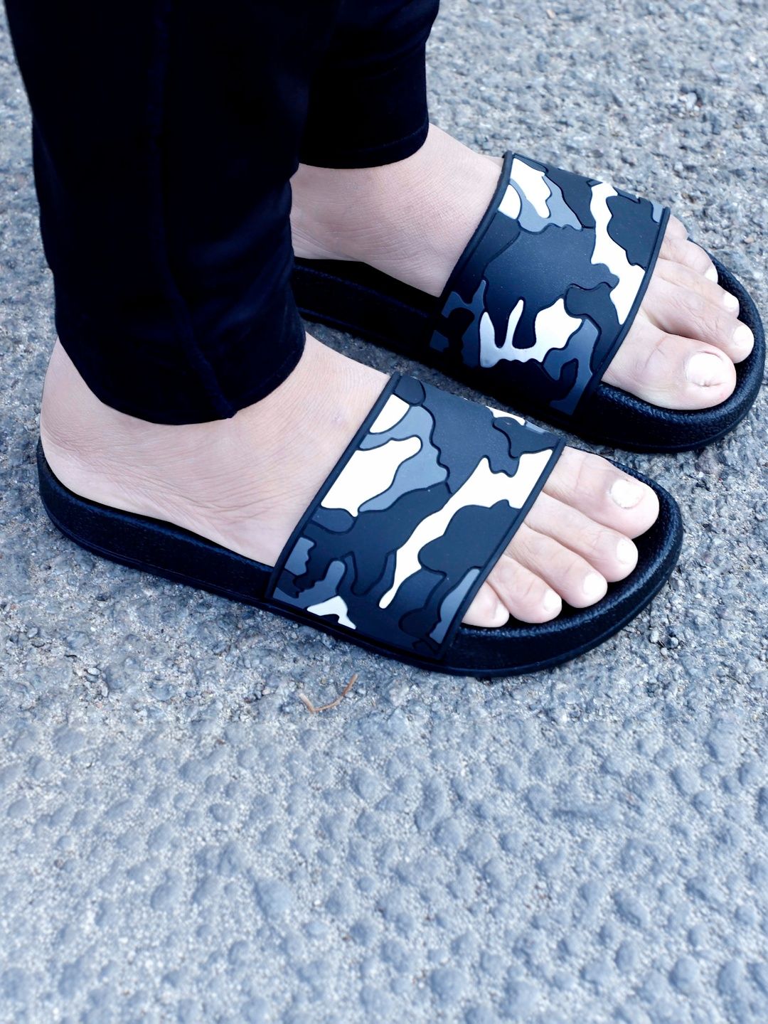 aadi Men Printed Sliders