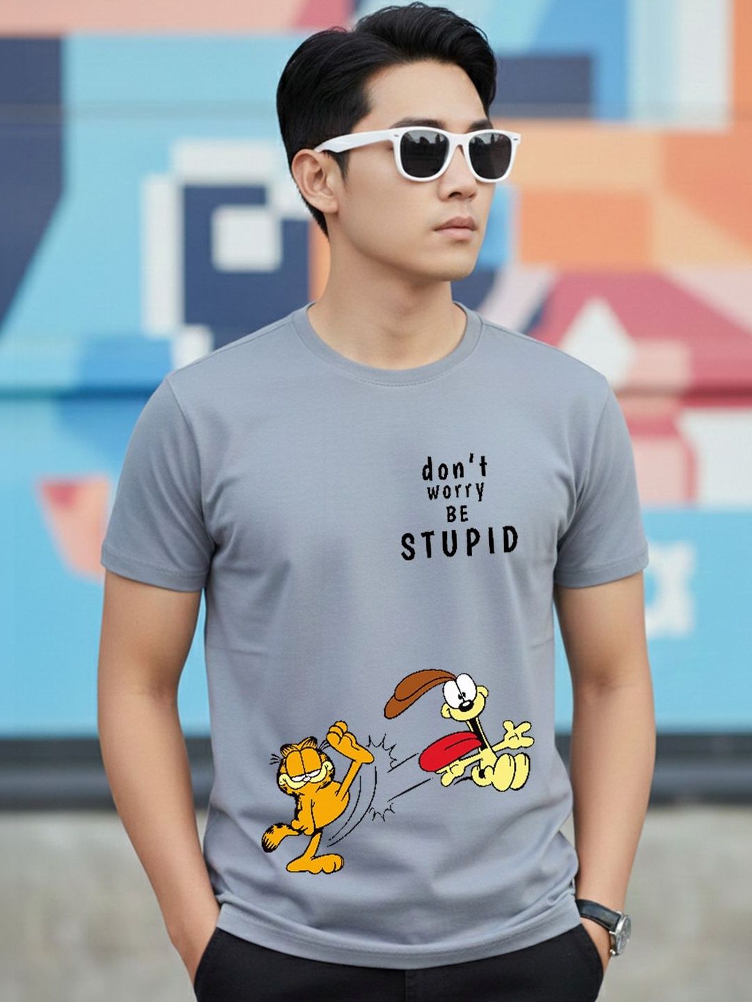 Greylongg Men Garfield Printed T-shirt