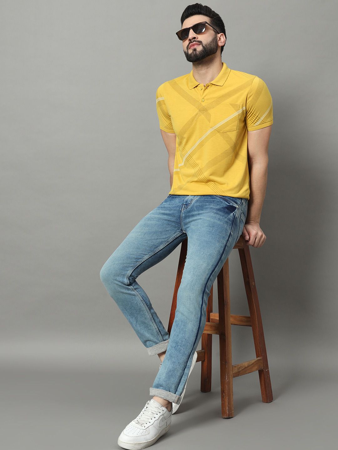 OAKWYN Men Printed Polo Collar Pockets T-shirt