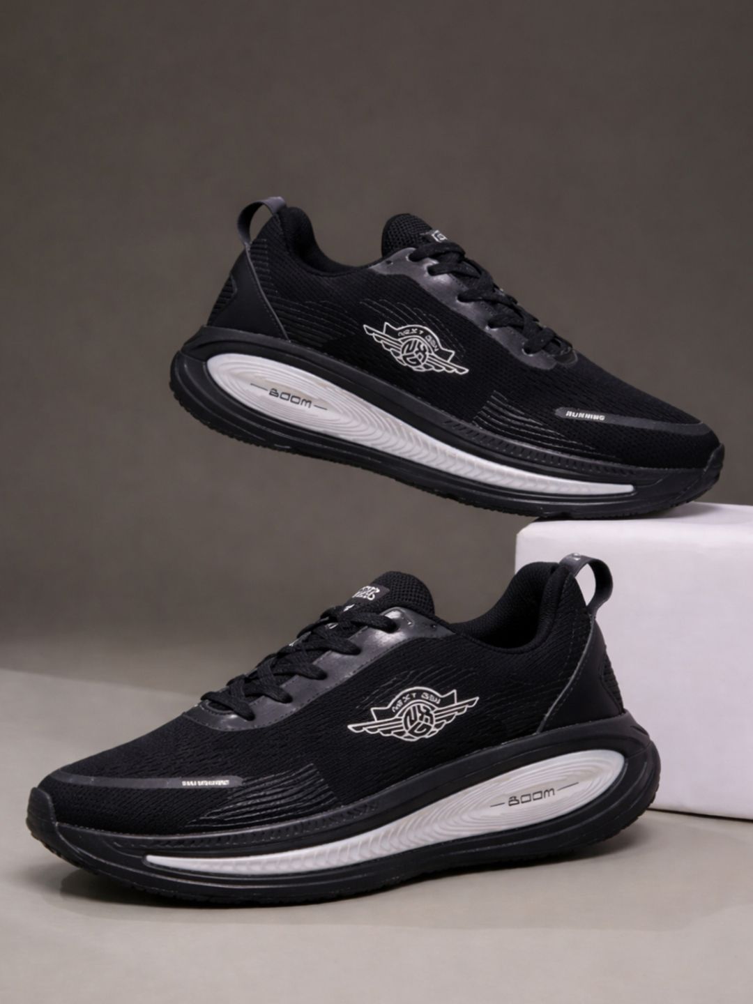 Columbus Men Mesh Running Non-Marking Shoes