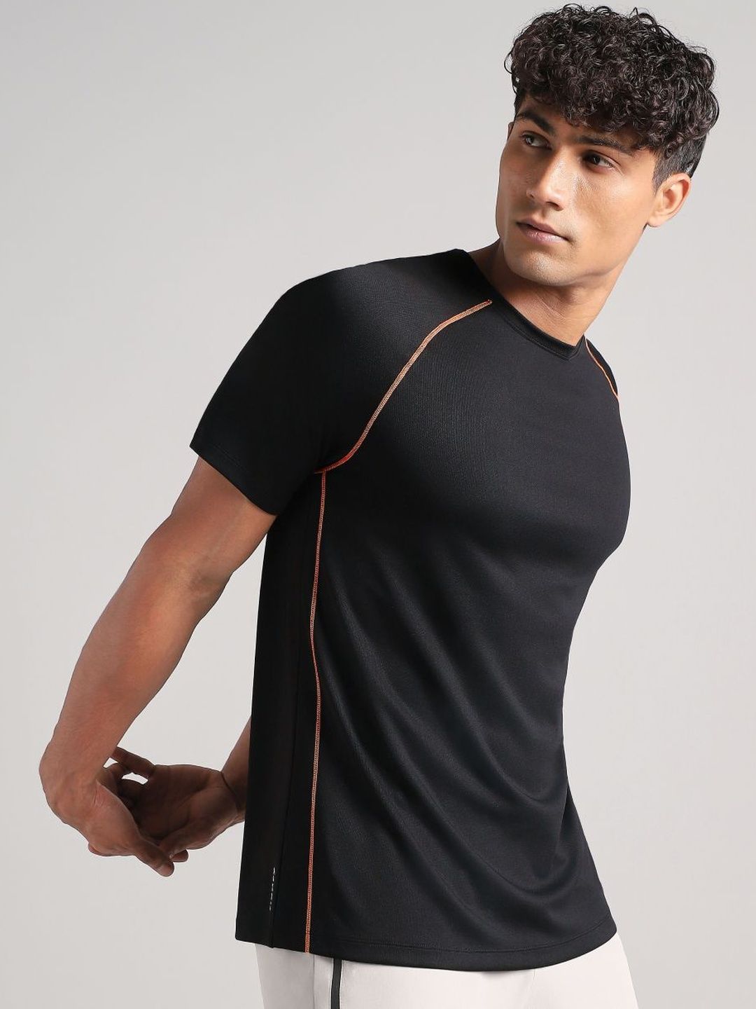CULT Men's Black Everyday Workout Train Tee