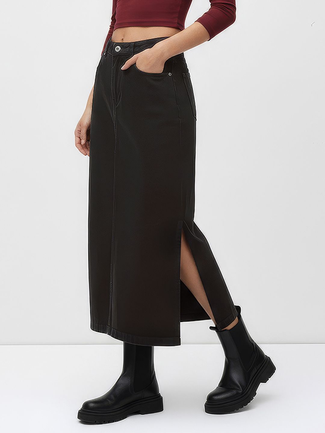 Roadster The Roadster Life Co. Women Side Slit Pure Cotton Straight Midi Denim Skirt