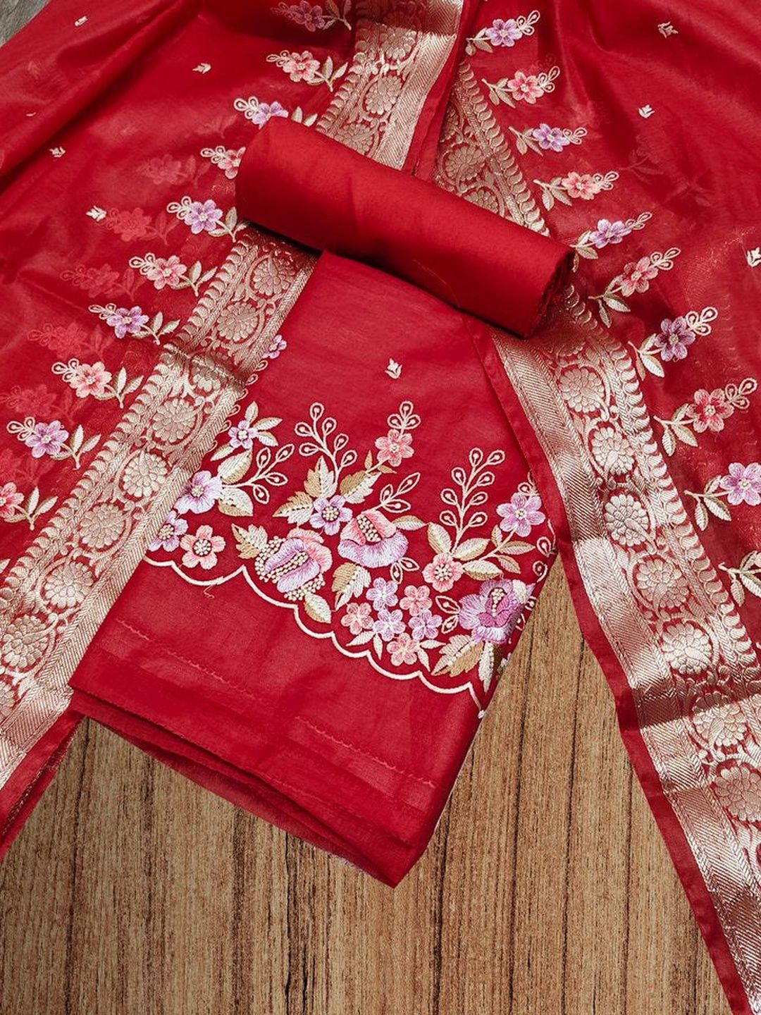 Naveera Embroidered Organza Unstitched Dress Material
