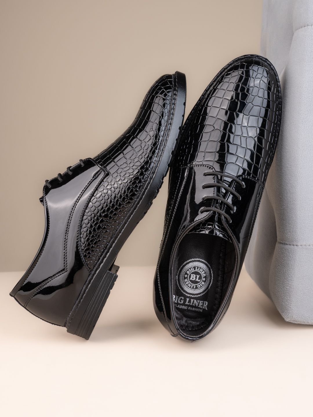 Big Liner Big Liner Round Toe Lace-Ups Formal Derbys