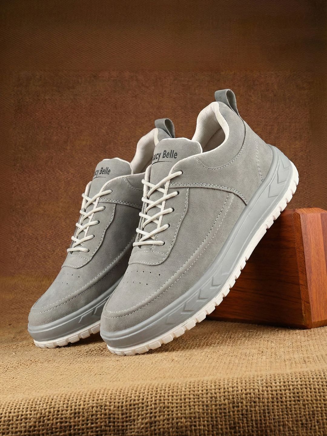 SAUCY BELLE Men Suede Sneakers