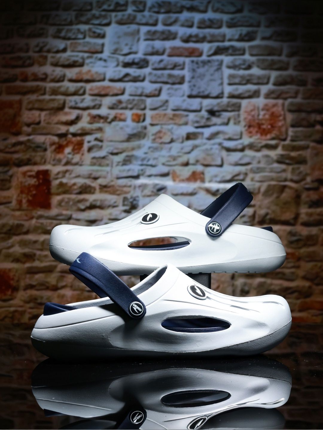 ASIAN Men Clogs