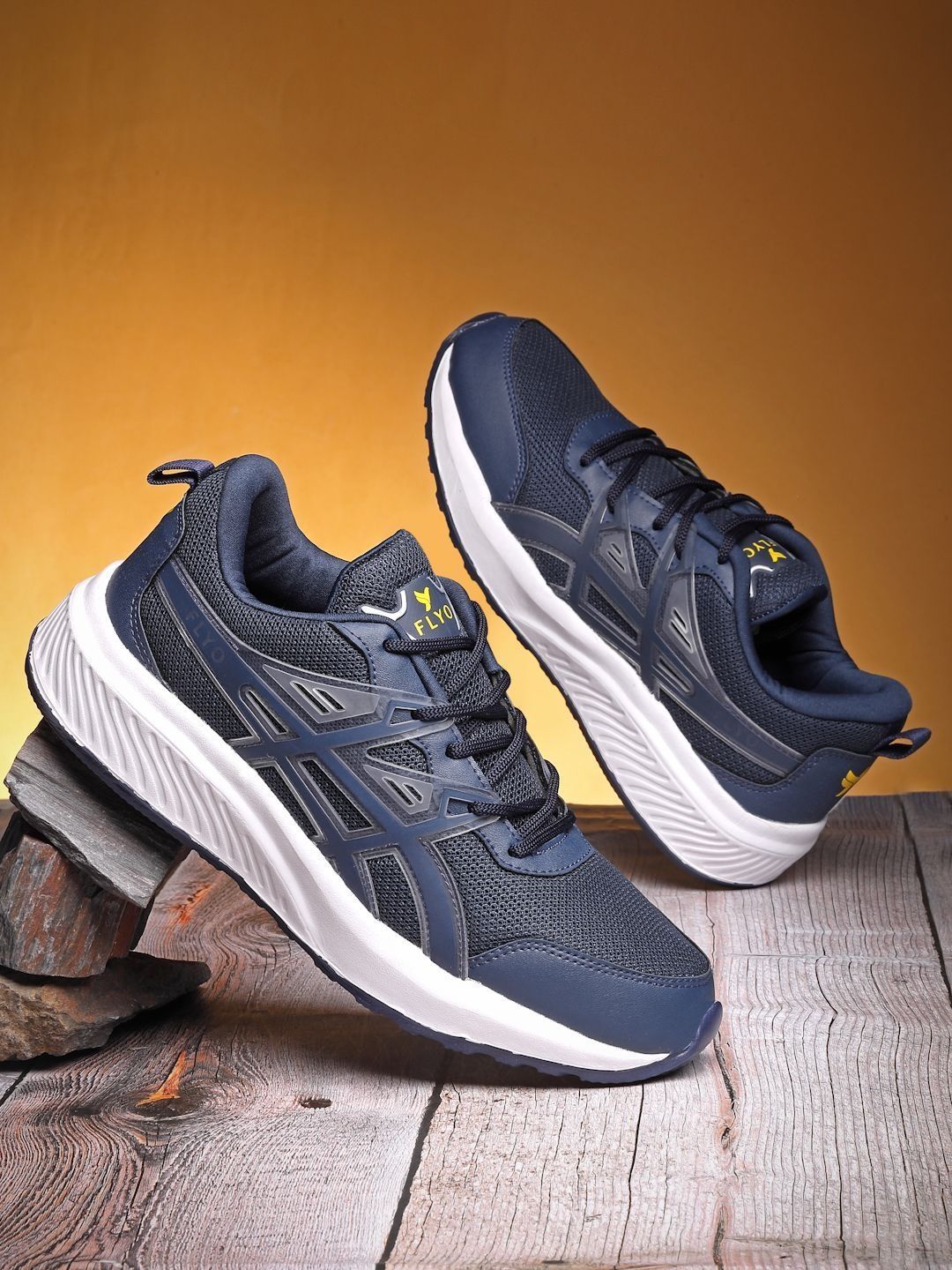 FLYO Men Mesh Running Non-Marking Shoes