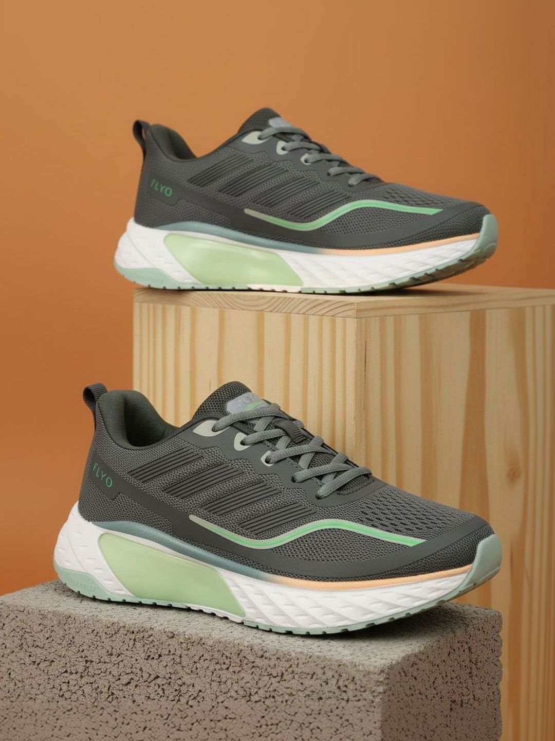 FLYO Men Mesh Running Non-Marking Shoes