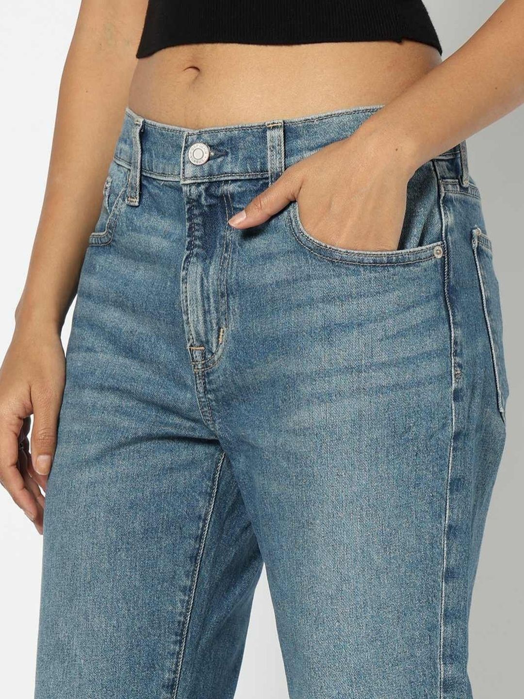 Mom fit Mid-Rise Jeans