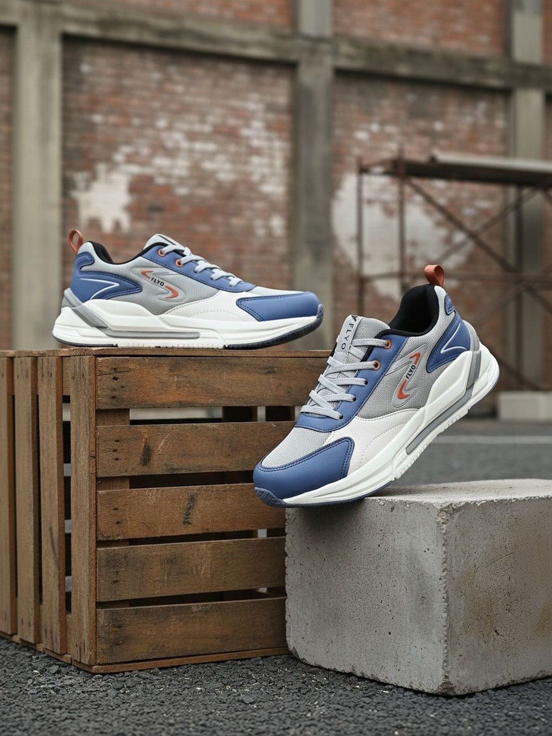 FLYO Men Mesh Training or Gym Non-Marking Shoes